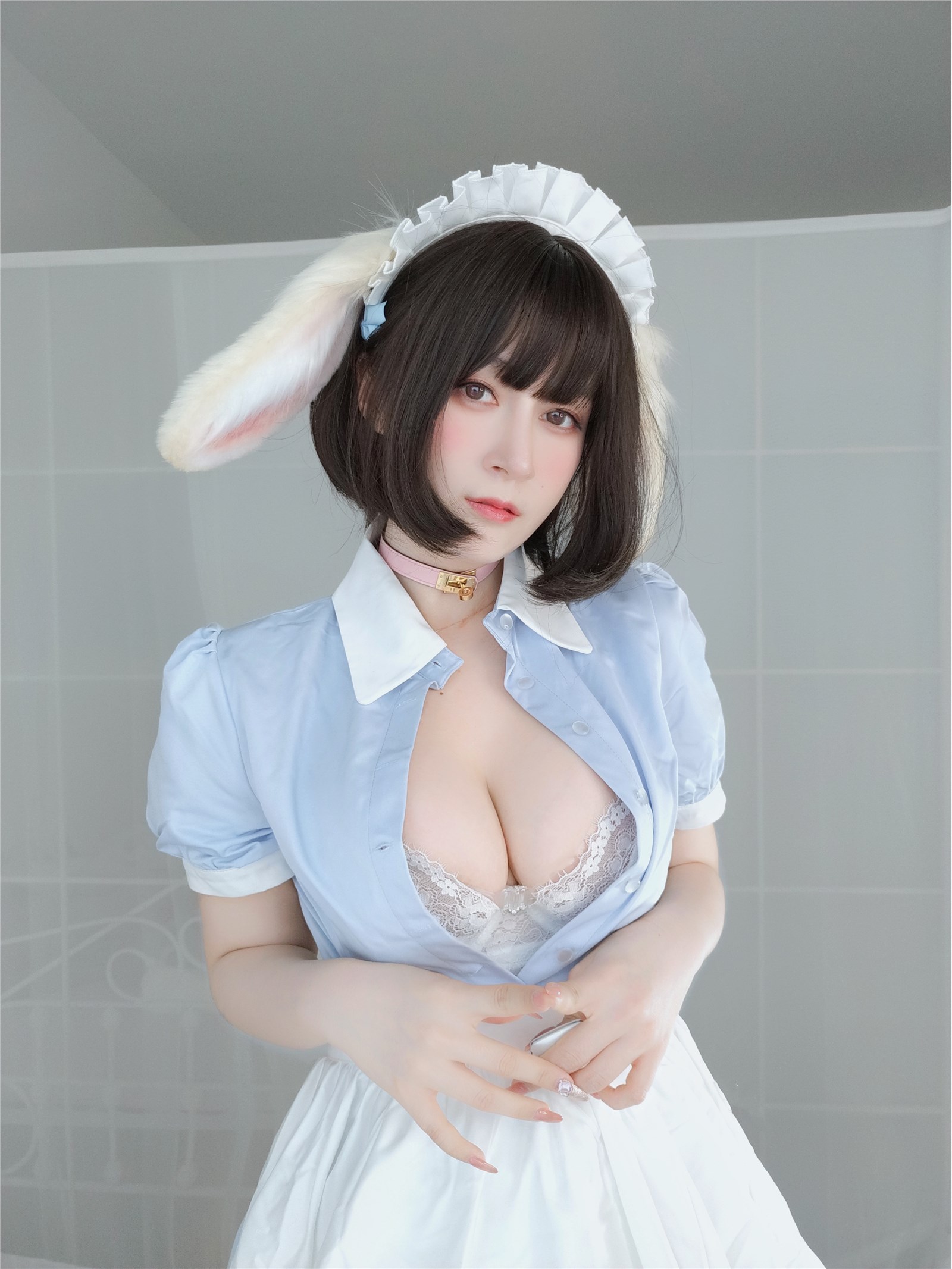 Miss Coser, Silver 81 NO.110 February 2022 February 2022 February 22 Rabbit Ear Maid 2(5)